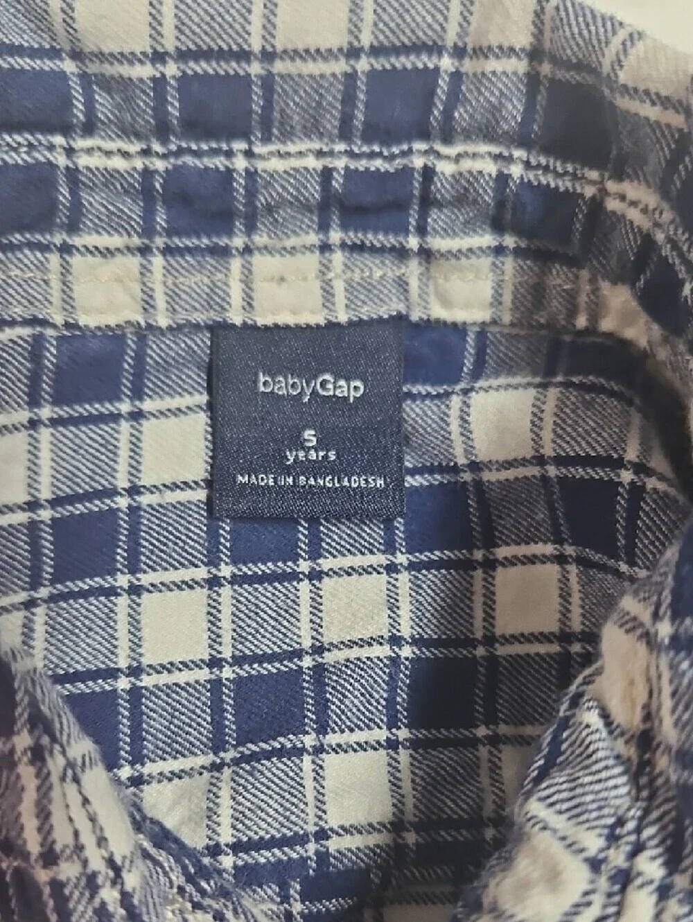 GAP Boys Navy & White Plaid Button-Down Shirt for Kids Size 5
